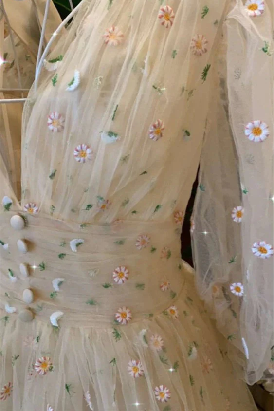 Blue and Yellow Daisy Floral Tea Length Dress - Image 7