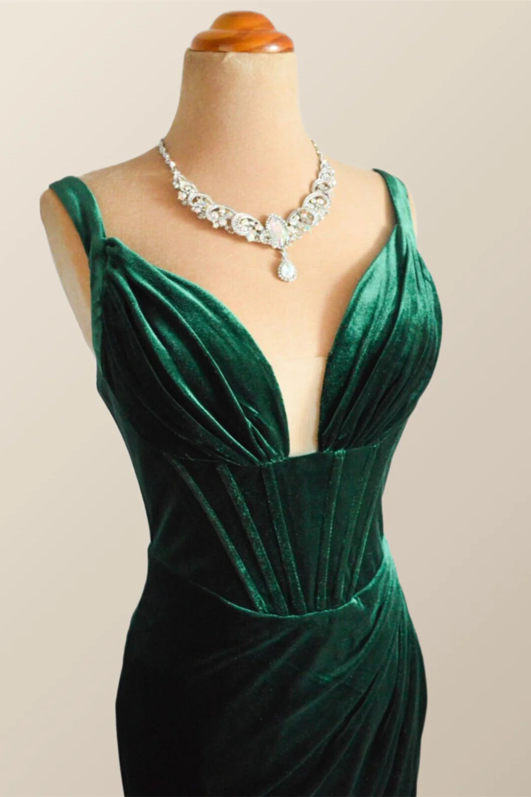 Green Velvet Mermaid Long Formal Dress with Slit - Image 5