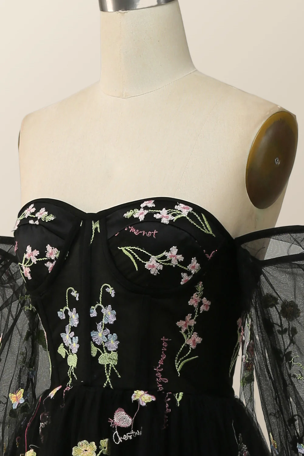 Soft Green Floral Embroidery Formal Dress - Image 9